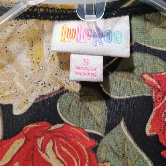 NWT LuLaRoe Sleeveless Roses Joy Kimono Vest Cardigan Size Small - Picture 5 of 7